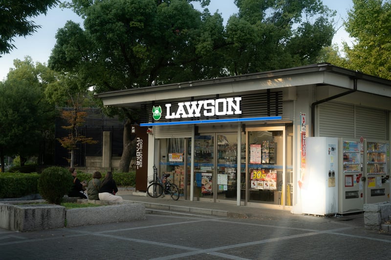 Understanding konbini payments in Japan featured image