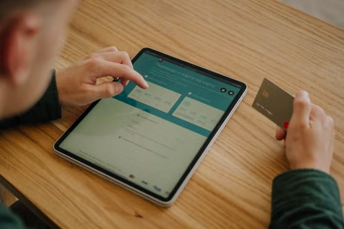 Global Payment Methods: A Guide to Localized Checkout