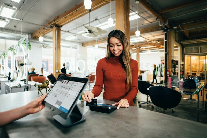 A beginner’s guide to small business payment processing featured image