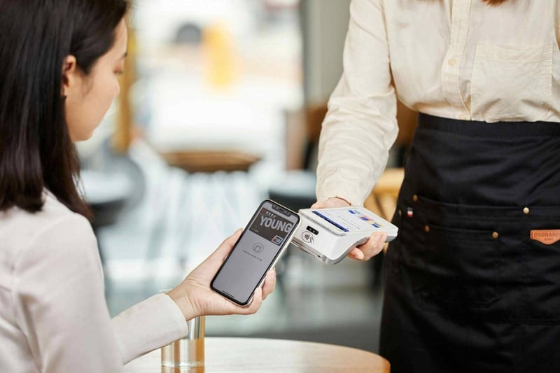 A Complete Guide to Choosing the Right Retail Payment System featured image