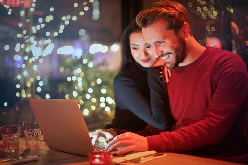 What is an e-commerce merchant account? Guide for online businesses featured image