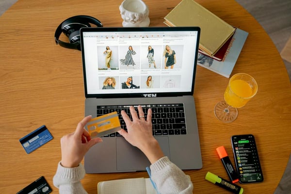 shopping online is really easy and fast